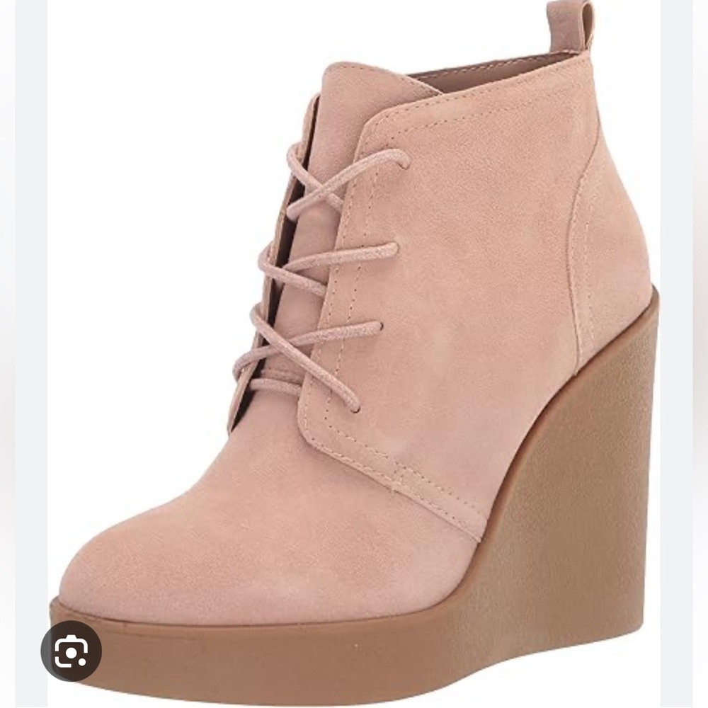 Nearly New! Jessica Simpson 
Mesila Platform Wedge Bootie in Cheyenne
